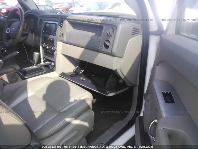 1J4RH4GT4AC114066 - 2010 JEEP COMMANDER SPORT WHITE photo 5