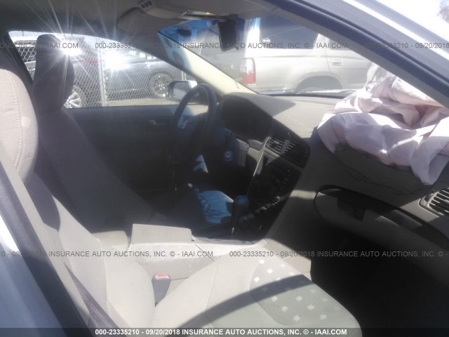 YV1RS64A142349681 - 2004 VOLVO S60 Ақ фото 5