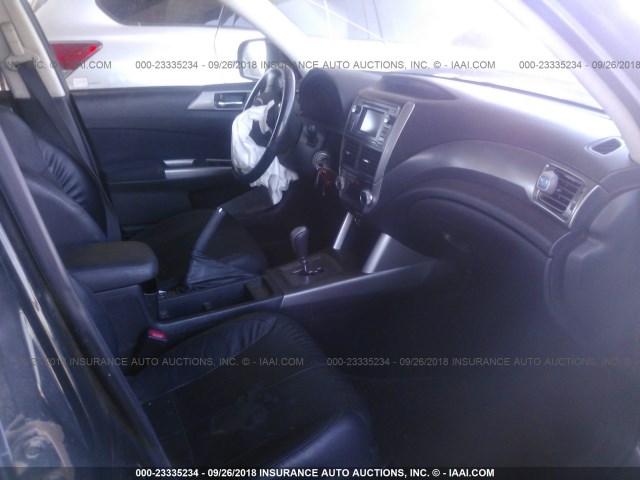 JF2SHAGC9BH704193 - 2011 SUBARU FORESTER TOURING 黑色 照片 5
