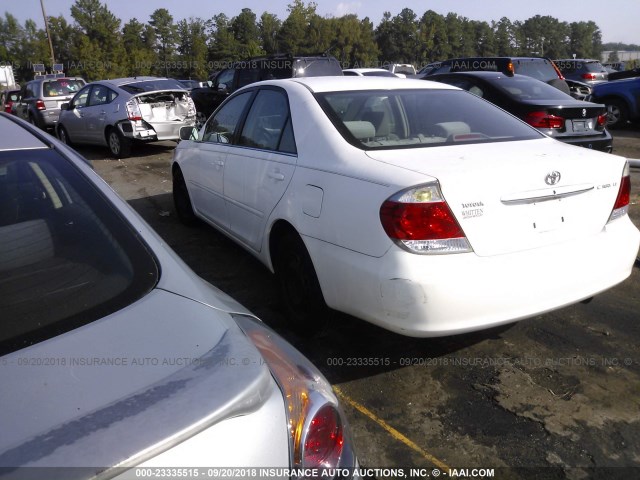 4T1BE30K45U541643 - 2005 TOYOTA CAMRY LE/XLE/SE Ақ фото 3