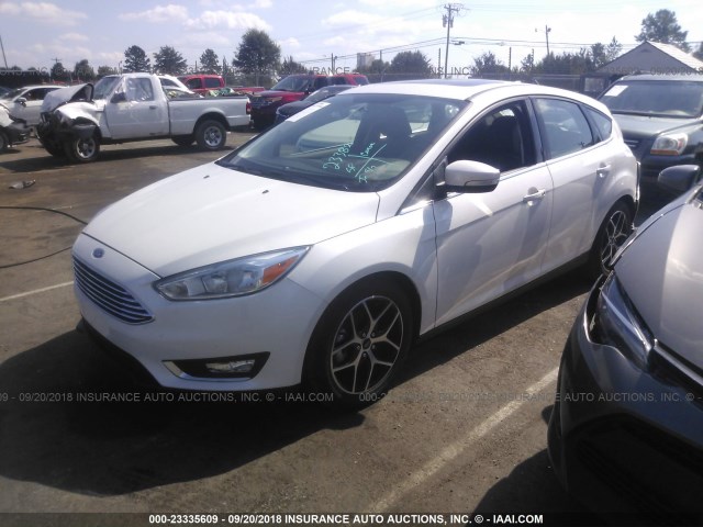 1FADP3N21HL349046 - 2017 FORD FOCUS TITANIUM WHITE photo 2