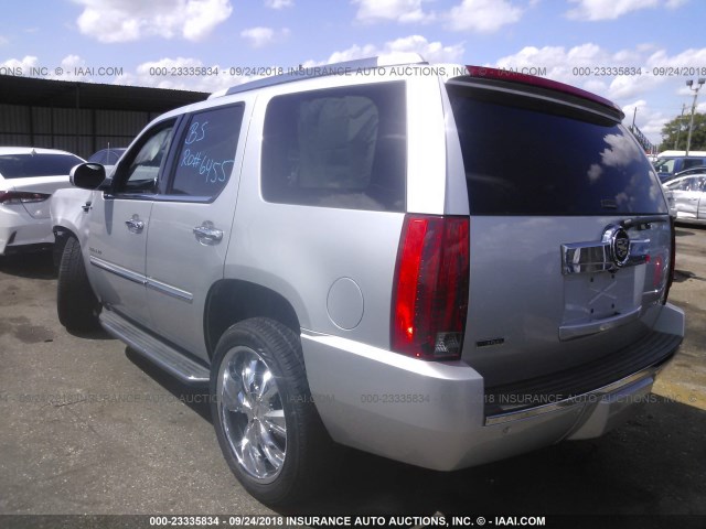 1GYS3AEFXCR168290 - 2012 CADILLAC ESCALADE SILVER photo 3