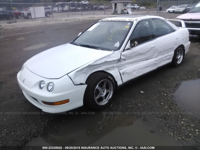 JH4DB8592YS000517 - 2000 ACURA INTEGRA GSR WHITE photo 2