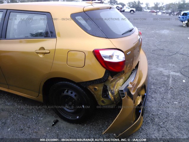 2T1KE40EX9C024449 - 2009 TOYOTA COROLLA MATRIX S GOLD photo 6