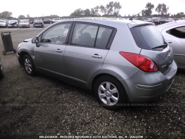 3N1BC13E79L389820 - 2009 NISSAN VERSA S/SL SILVER photo 3