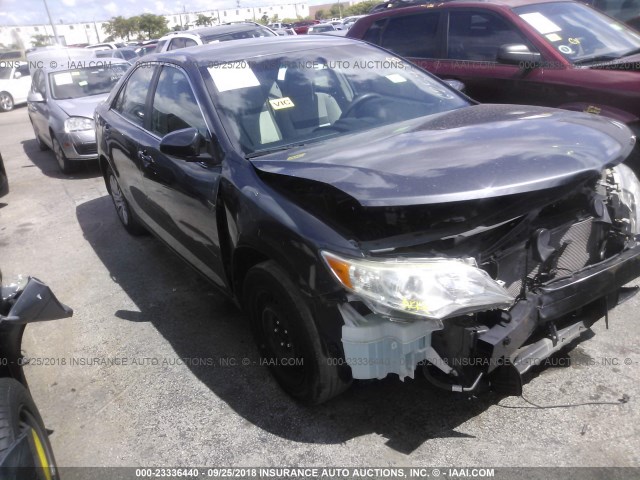 4T1BF1FK6CU625498 - 2012 TOYOTA CAMRY SE/LE/XLE GRAY photo 1