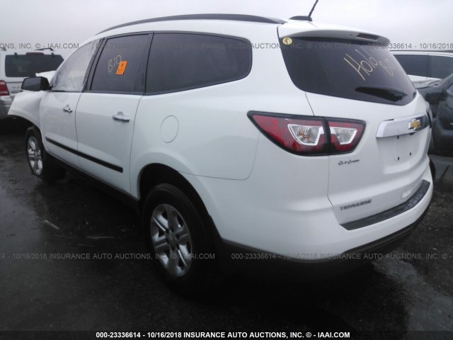 1GNKRFKD0HJ100839 - 2017 CHEVROLET TRAVERSE LS WHITE photo 3