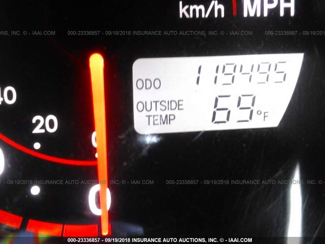 2T1KR32E36C592694 - 2006 TOYOTA COROLLA MATRIX XR SILVER photo 7