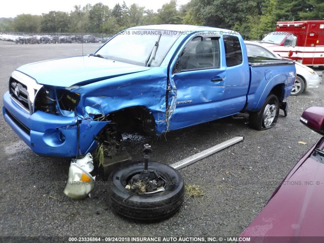 5TEUU42N86Z234952 - 2006 TOYOTA TACOMA ACCESS CAB Blau Foto 2