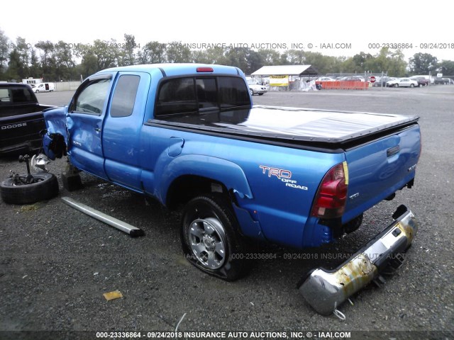 5TEUU42N86Z234952 - 2006 TOYOTA TACOMA ACCESS CAB Blau Foto 3