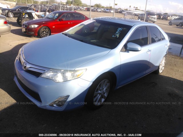 4T1BK1FK2CU511798 - 2012 TOYOTA CAMRY SE/XLE BLUE photo 2