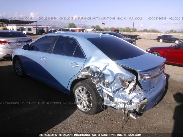 4T1BK1FK2CU511798 - 2012 TOYOTA CAMRY SE/XLE BLUE photo 3