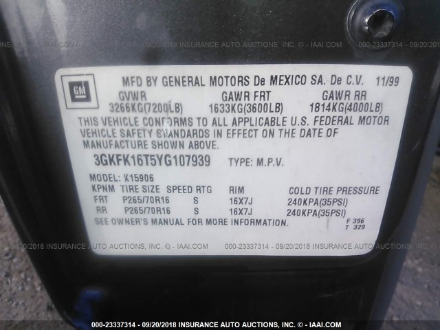 3GKFK16T5YG107939 - 2000 GMC YUKON XL K1500 GRAY photo 9