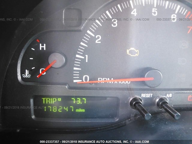 1LNHM86S52Y672814 - 2002 LINCOLN LS 灰色 照片 7