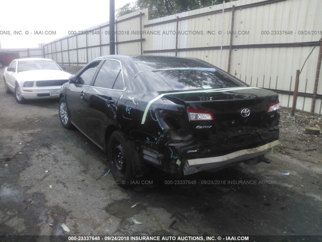 4T1BF1FK0DU722407 - 2013 TOYOTA CAMRY L/SE/LE/XLE შავი ფოტო 3