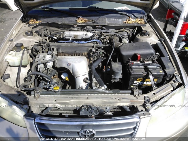 4T1BG22K31U826992 - 2001 TOYOTA CAMRY CE/LE/XLE 金色 照片 10