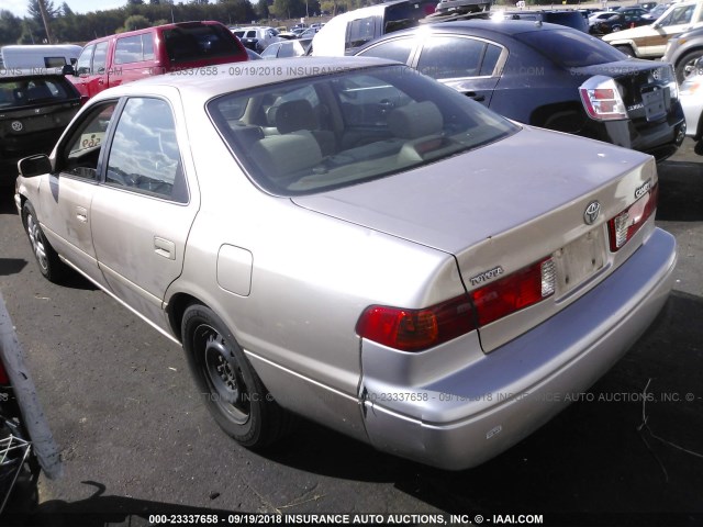 4T1BG22K31U826992 - 2001 TOYOTA CAMRY CE/LE/XLE GOLD photo 3