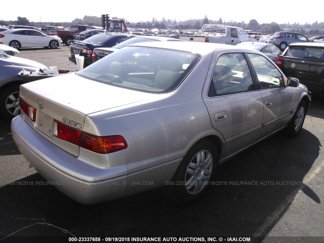 4T1BG22K31U826992 - 2001 TOYOTA CAMRY CE/LE/XLE 金色 照片 4