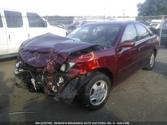 4T1BF30K32U006618 - 2002 TOYOTA CAMRY LE/XLE/SE MAROON photo 2
