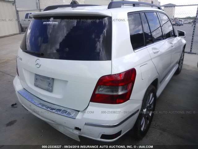 WDCGG5GB1AF507528 - 2010 MERCEDES-BENZ GLK 350 WHITE photo 4