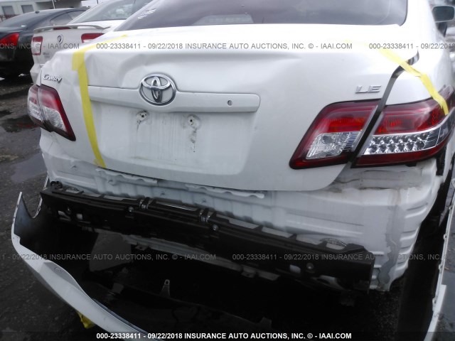 4T1BF3EK3BU712206 - 2011 TOYOTA CAMRY SE/LE/XLE 白色 照片 6
