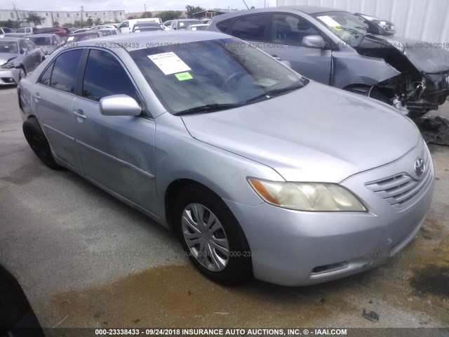 4T1BE46KX7U694446 - 2007 TOYOTA CAMRY NEW GENERAT CE/LE/XLE/SE SILVER photo 1