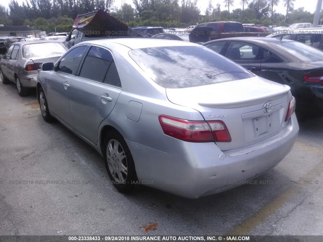 4T1BE46KX7U694446 - 2007 TOYOTA CAMRY NEW GENERAT CE/LE/XLE/SE SILVER photo 3