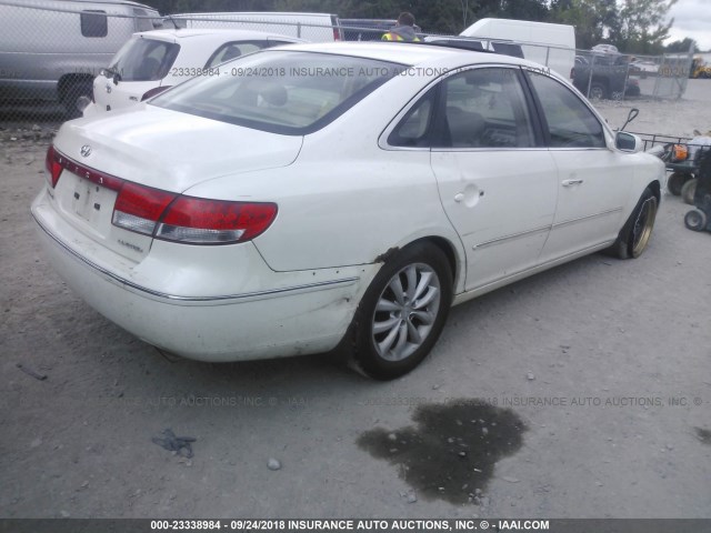 KMHFC46F66A081847 - 2006 HYUNDAI AZERA SE/LIMITED WHITE photo 4