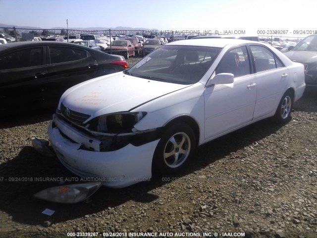 JTDBE32K430145959 - 2003 TOYOTA CAMRY LE/XLE Ақ фото 2