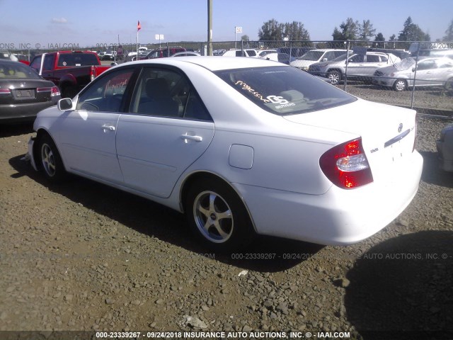 JTDBE32K430145959 - 2003 TOYOTA CAMRY LE/XLE Ақ фото 3