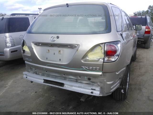 JTJHF10U520290665 - 2002 LEXUS RX 300 BROWN photo 6