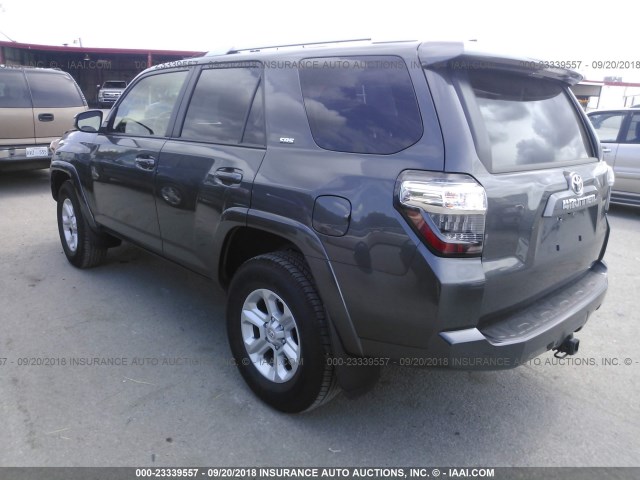 JTEZU5JR1J5185231 - 2018 TOYOTA 4RUNNER SR5/LIMITED/SR5 PREMIUM GRAY photo 3