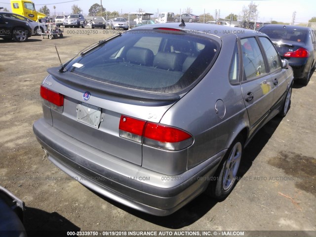 YS3DF58K522020358 - 2002 SAAB 9-3 SE SILVER photo 4