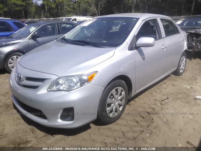 2T1BU4EE2DC092877 - 2013 TOYOTA COROLLA S/LE SILVER photo 2