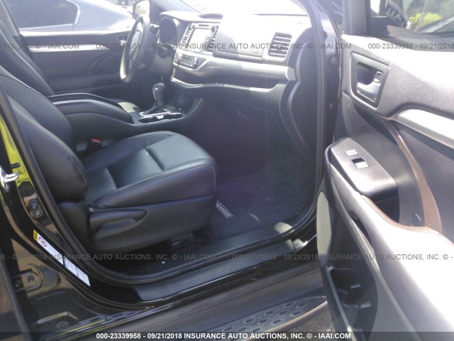 5TDJKRFH6GS285276 - 2016 TOYOTA HIGHLANDER XLE შავი ფოტო 5