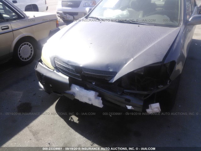 JTDBE32K620122259 - 2002 TOYOTA CAMRY LE/XLE/SE Bej foto 6