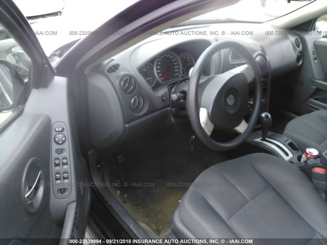 2G2WP522351139637 - 2005 PONTIAC GRAND PRIX BLACK photo 5
