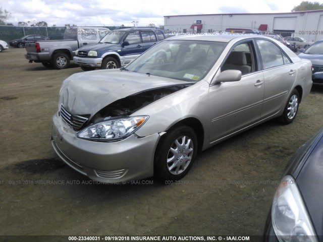 4T1BE32K15U630664 - 2005 TOYOTA CAMRY LE/XLE/SE Алтын фото 2
