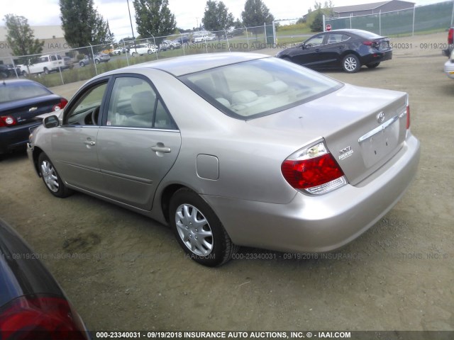 4T1BE32K15U630664 - 2005 TOYOTA CAMRY LE/XLE/SE Алтын фото 3