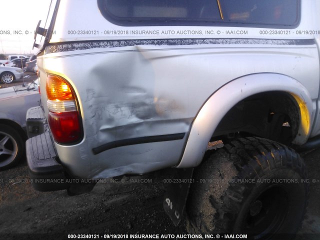 5TEHN72N42Z131814 - 2002 TOYOTA TACOMA DOUBLE CAB SILVER photo 6