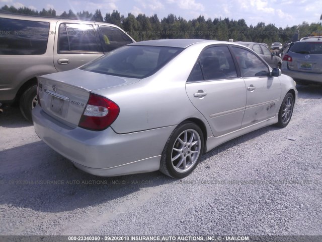 4T1BE32KX3U197939 - 2003 TOYOTA CAMRY LE/XLE/SE Күміс фото 4