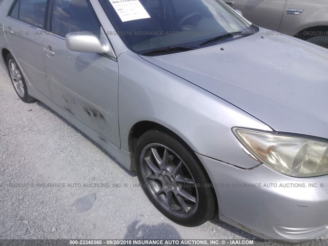 4T1BE32KX3U197939 - 2003 TOYOTA CAMRY LE/XLE/SE Күміс фото 6