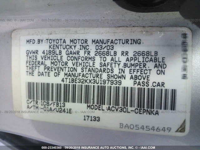 4T1BE32KX3U197939 - 2003 TOYOTA CAMRY LE/XLE/SE Күміс фото 9