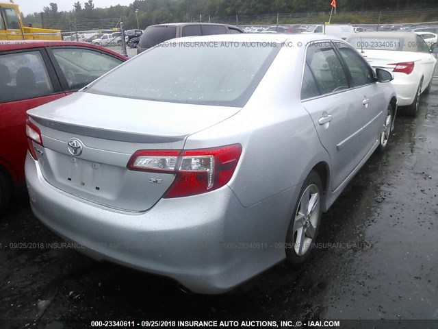 4T1BF1FKXDU205289 - 2013 TOYOTA CAMRY L/SE/LE/XLE Gümüş foto 4