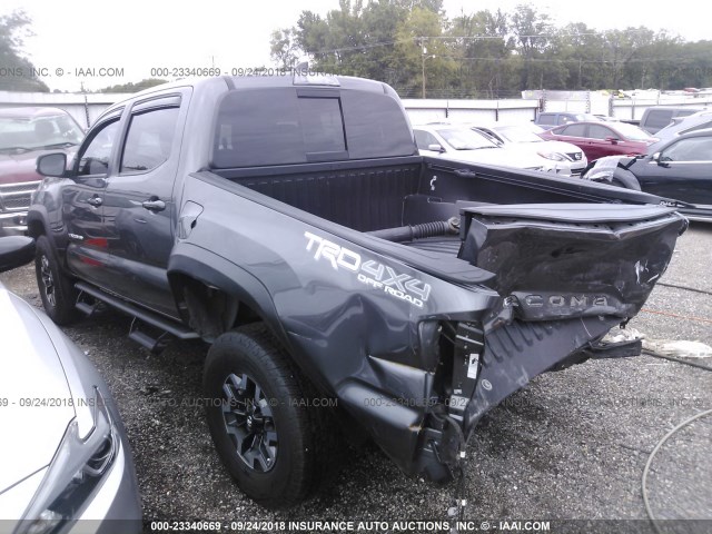 5TFCZ5AN1HX092216 - 2017 TOYOTA TACOMA DBL CAB/SR/TRDSPT/OR/PRO Сұр фото 3