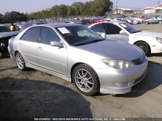 4T1BE32KX5U047087 - 2005 TOYOTA CAMRY LE/XLE/SE Күміс фото 1
