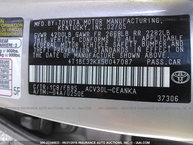 4T1BE32KX5U047087 - 2005 TOYOTA CAMRY LE/XLE/SE Күміс фото 9