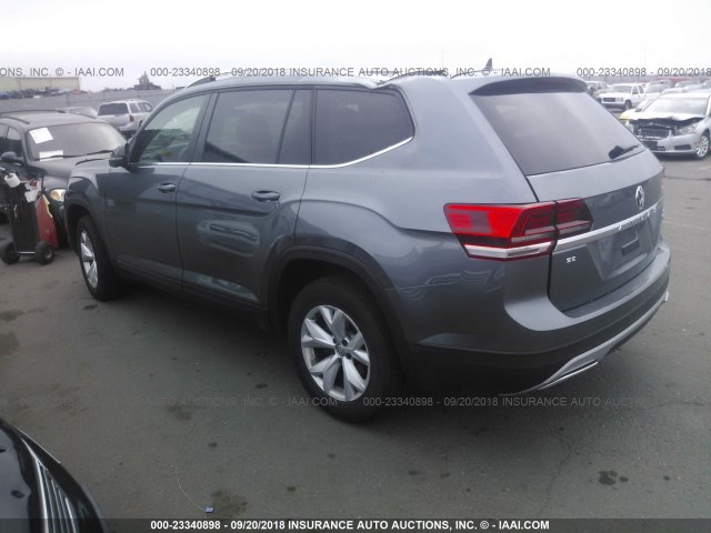 1V2LR2CA2JC519441 - 2018 VOLKSWAGEN ATLAS SE GRAY photo 3