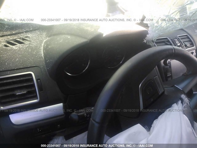 JF2GPABCXG8283253 - 2016 SUBARU CROSSTREK PREMIUM ნაცრისფერი ფოტო 7