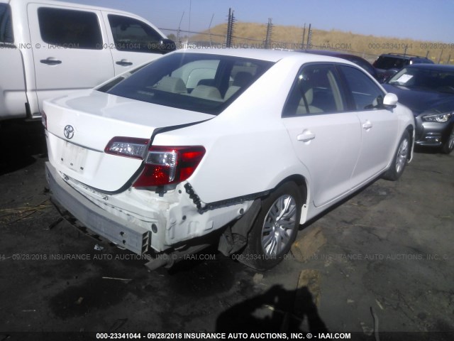 4T4BF1FKXCR250642 - 2012 TOYOTA CAMRY SE/LE/XLE 白色 照片 4